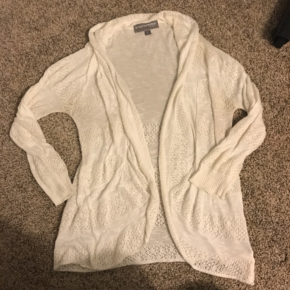 Vanity white 3/4 sleeve cardigan size XL